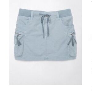 American Eagle Snappy Stretch High-Waisted Cargo Mini Skort 6L